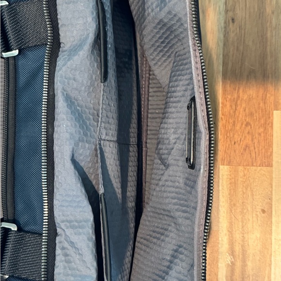 Tumi Alpha Bravo Mason Duffle - Picture 14 of 16
